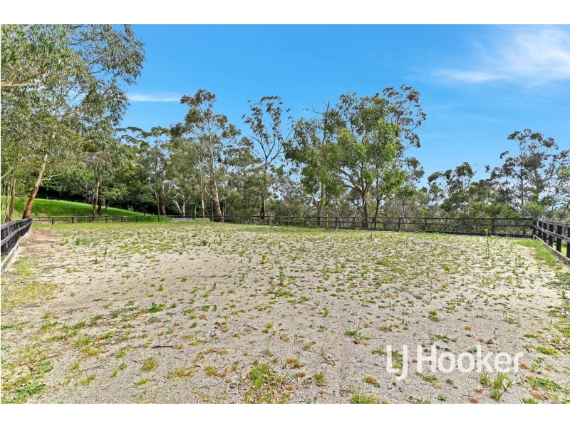 206-210 King Road, Harkaway VIC 3806