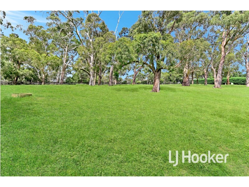 206-210 King Road, Harkaway VIC 3806