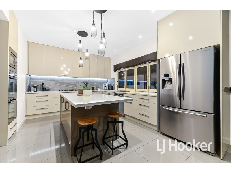 11 Harries Court, Narre Warren North VIC 3804