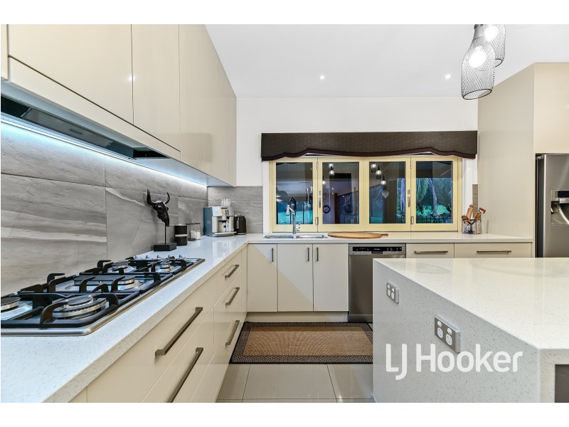 11 Harries Court, Narre Warren North VIC 3804