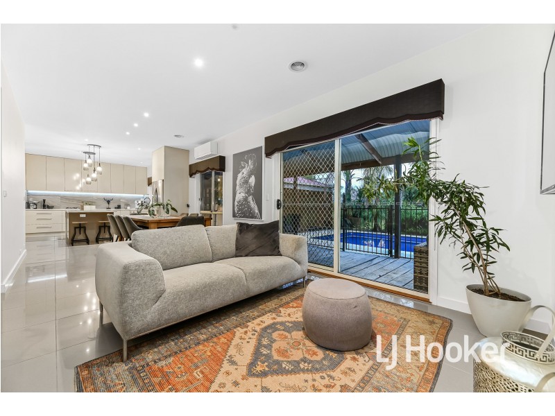 11 Harries Court, Narre Warren North VIC 3804