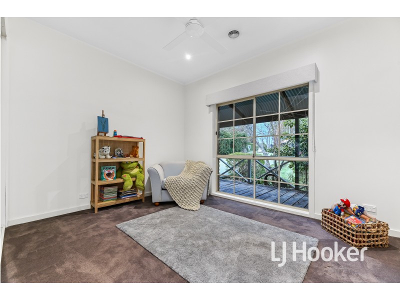 11 Harries Court, Narre Warren North VIC 3804