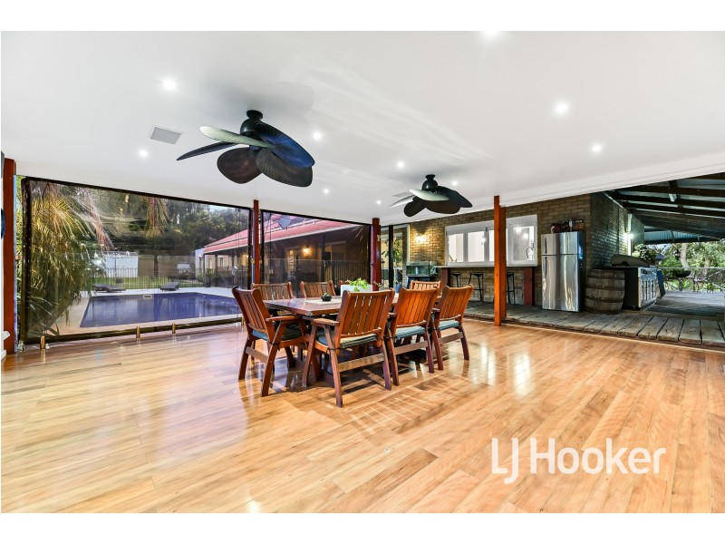 11 Harries Court, Narre Warren North VIC 3804