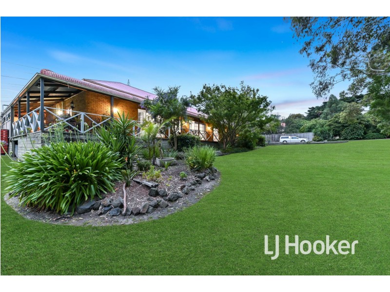 11 Harries Court, Narre Warren North VIC 3804