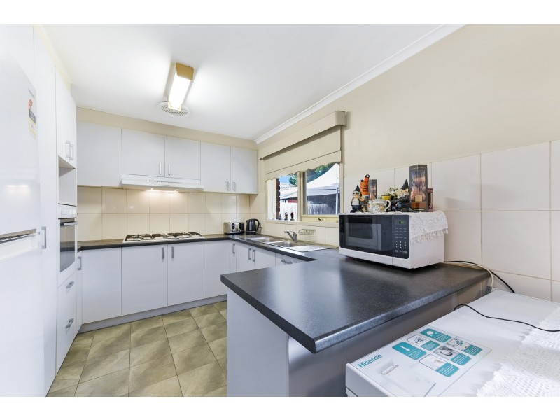 11 Ferncroft Court, Cranbourne North VIC 3977