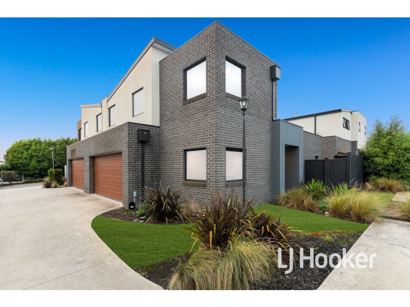 3 Agate Lane, Pakenham VIC 3810