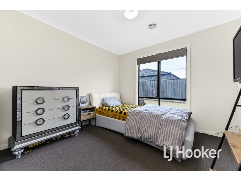 17 Cavendish Avenue, Clyde VIC 3978