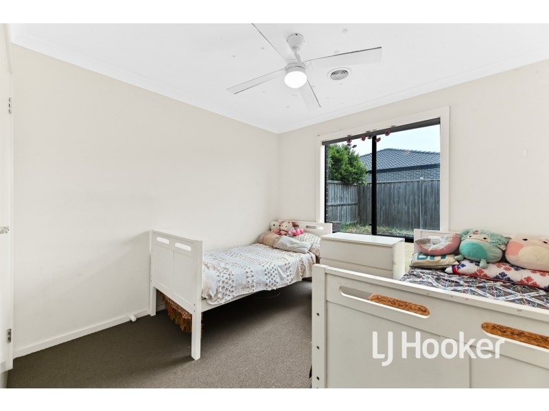 17 Cavendish Avenue, Clyde VIC 3978