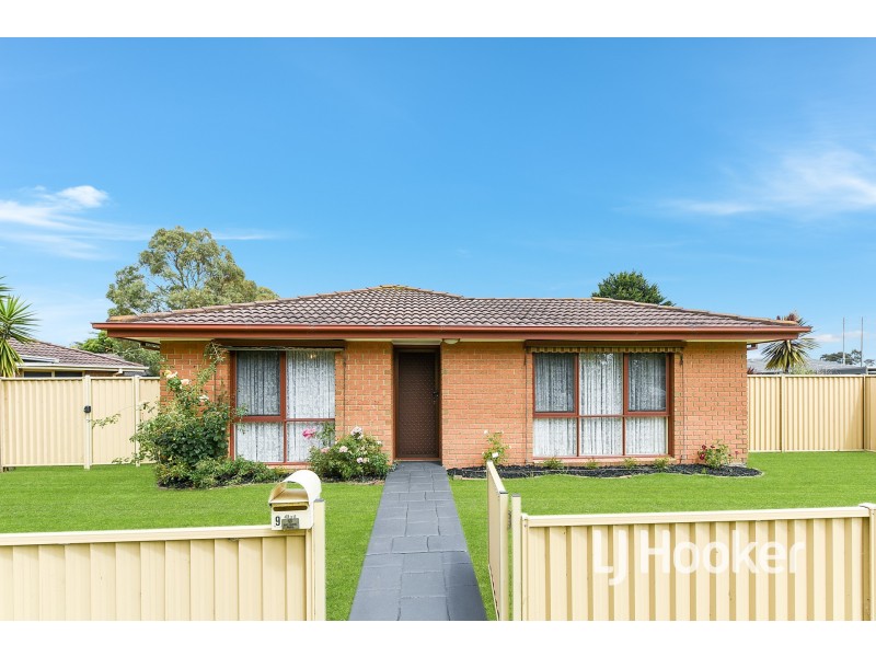 9 Rose Lane, Cranbourne VIC 3977