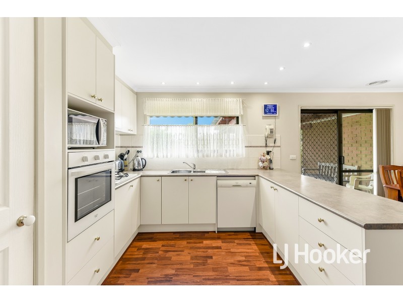 9 Rose Lane, Cranbourne VIC 3977