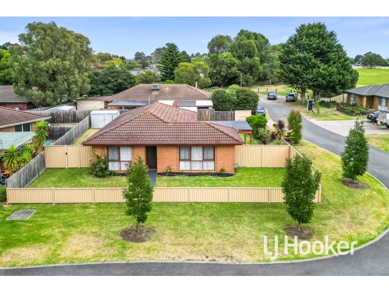 9 Rose Lane, Cranbourne VIC 3977