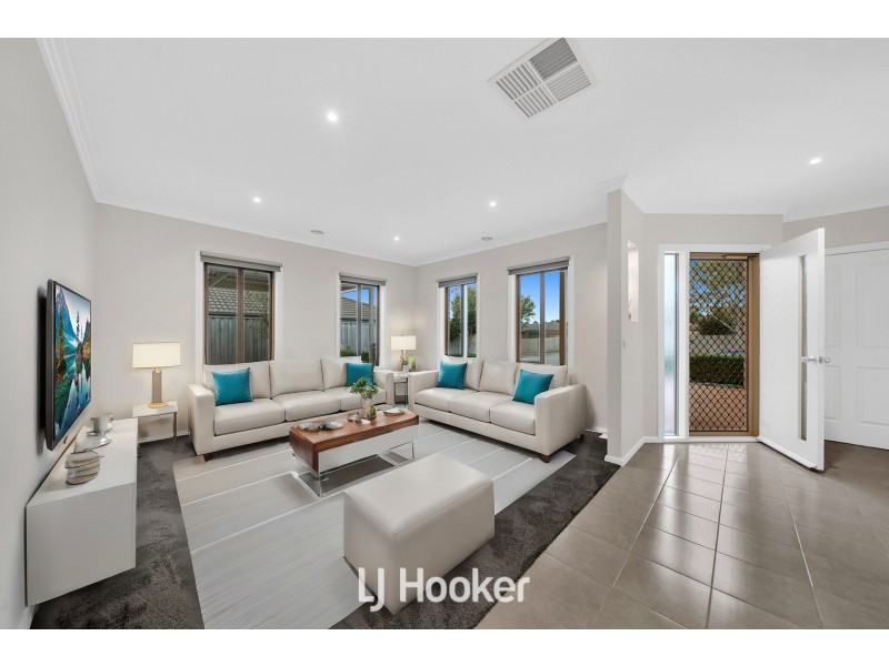 123 Majestic Boulevard, Cranbourne VIC 3977