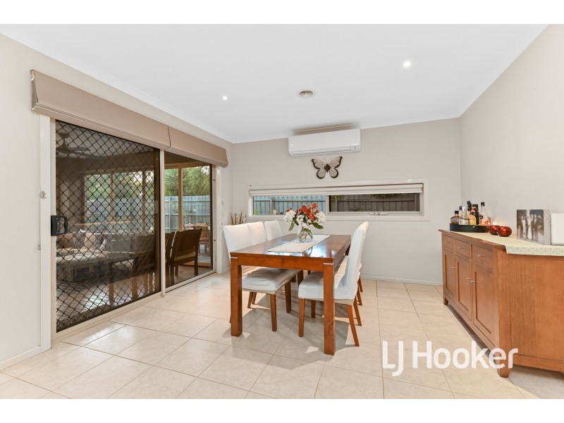 8 Paramu Court, Tooradin VIC 3980