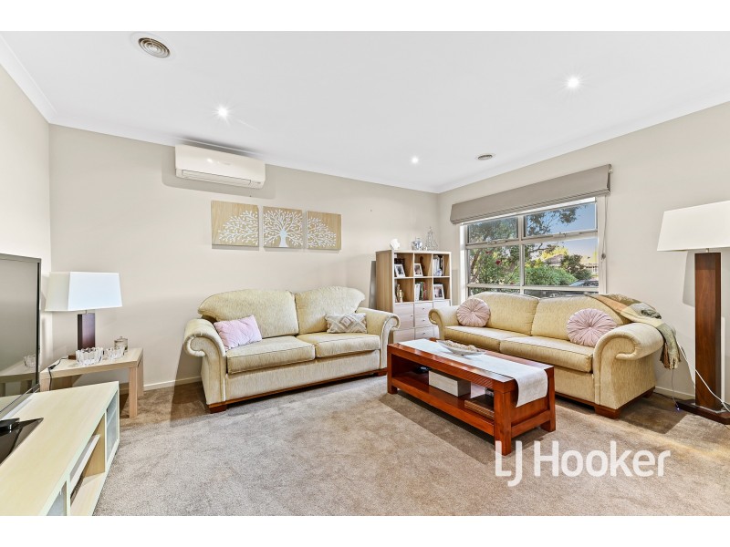 8 Paramu Court, Tooradin VIC 3980