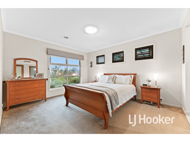 8 Paramu Court, Tooradin VIC 3980
