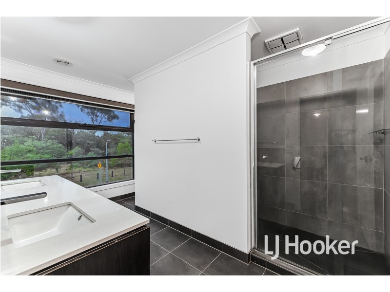 40 Butternut Drive, Lyndhurst VIC 3975