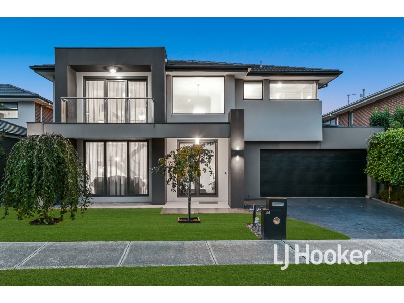 34 Tulliallan Boulevard, Cranbourne North VIC 3977