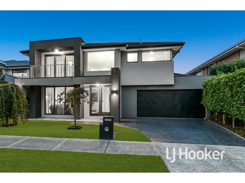 34 Tulliallan Boulevard, Cranbourne North VIC 3977