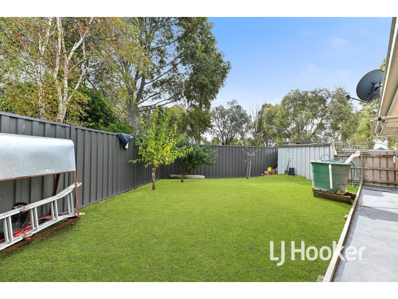 2 Isaac Court, Cranbourne West VIC 3977