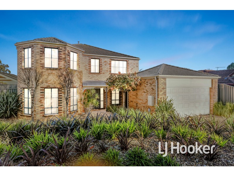 47 Hutchinson Drive, Lynbrook VIC 3975