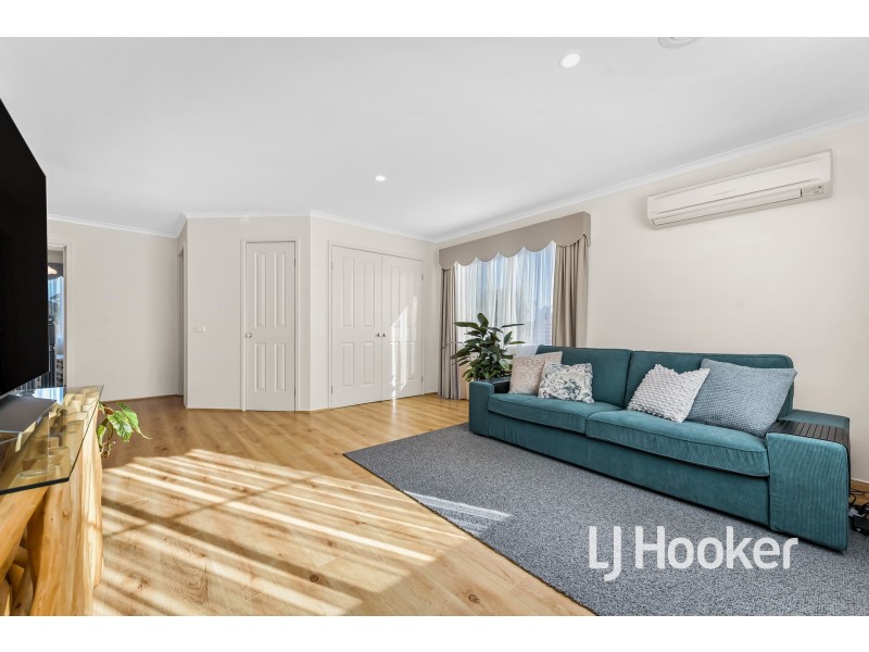 47 Hutchinson Drive, Lynbrook VIC 3975