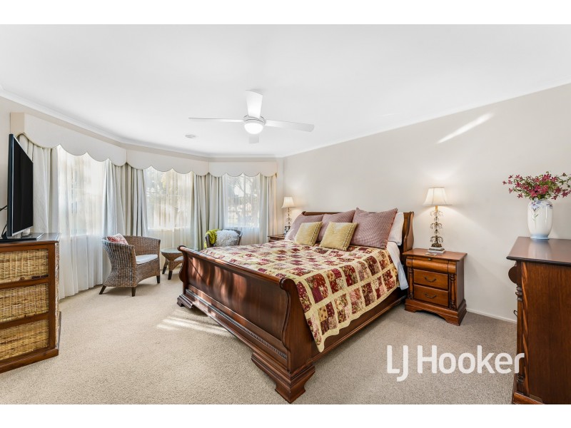 47 Hutchinson Drive, Lynbrook VIC 3975