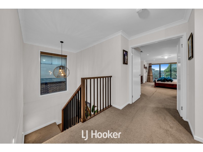 59 Newgrange Boulevard, Clyde North VIC 3978