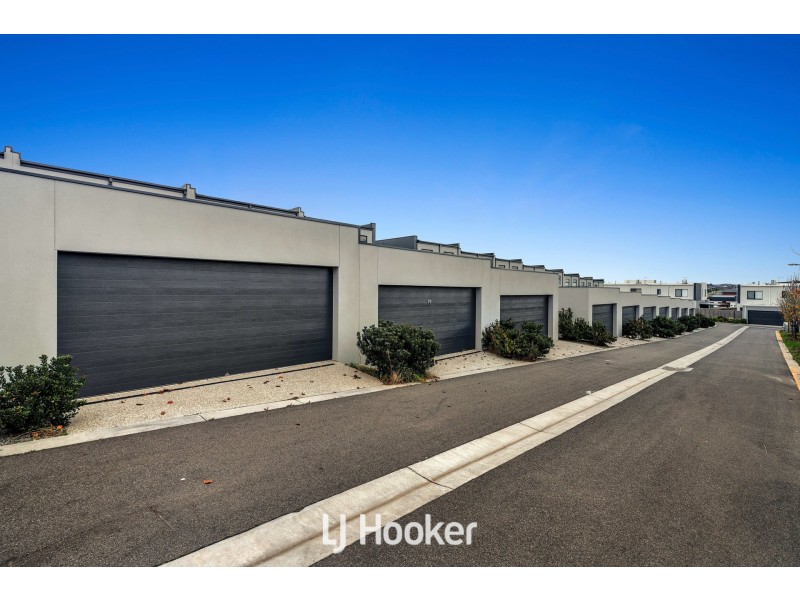 81 Ramlegh Boulevard, Clyde North VIC 3978