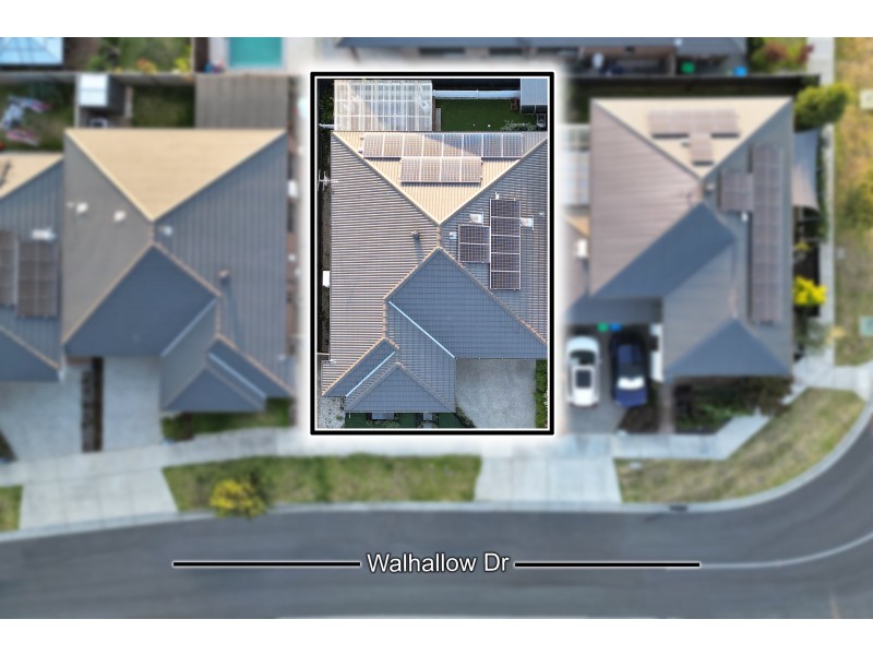 29 Walhallow Drive, Clyde North VIC 3978