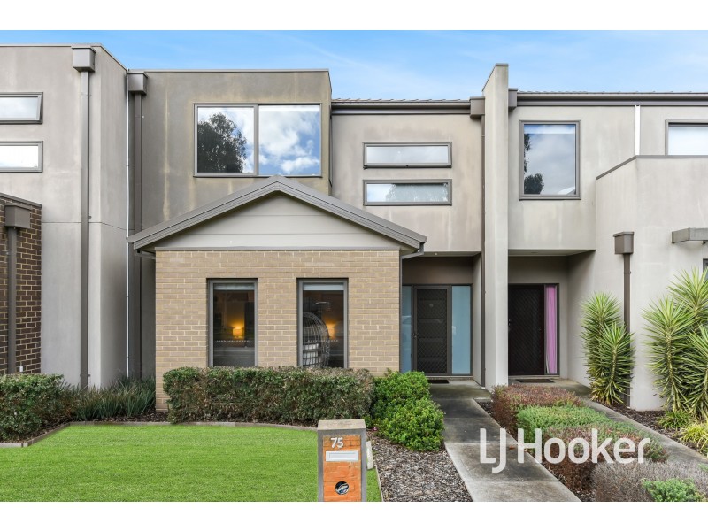 75 Fiorelli Boulevard, Cranbourne East VIC 3977