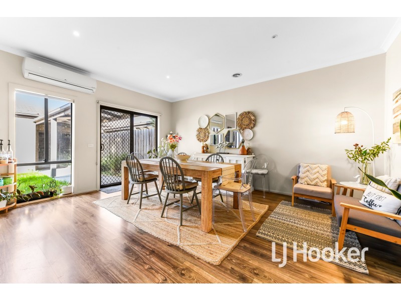 75 Fiorelli Boulevard, Cranbourne East VIC 3977