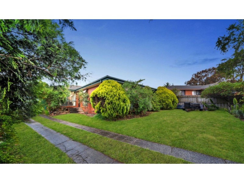 4 Dulnain Close, Hampton Park VIC 3976