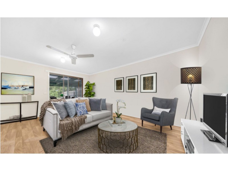 4 Dulnain Close, Hampton Park VIC 3976