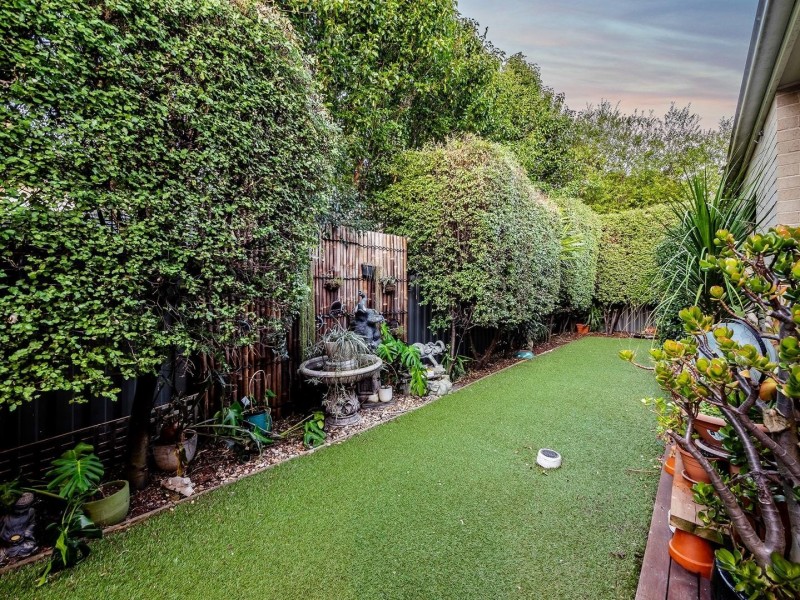 7 Holsteiner Terrace, Clyde North VIC 3978