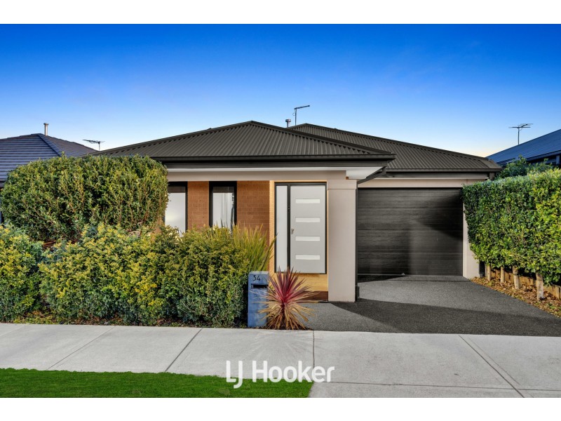 34 Garrard Crescent, Clyde VIC 3978
