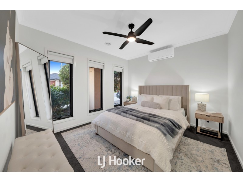 34 Garrard Crescent, Clyde VIC 3978