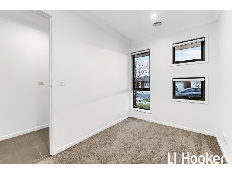 5 Redding Street, Cranbourne East VIC 3977