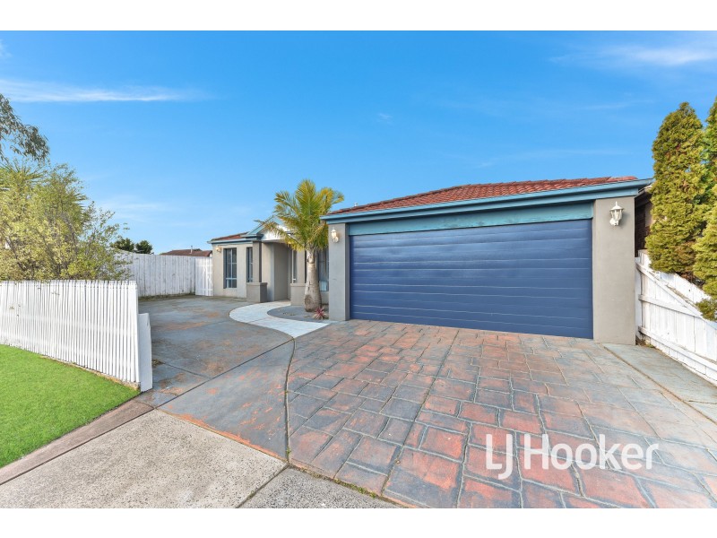 3 Mariner Close, Cranbourne North VIC 3977