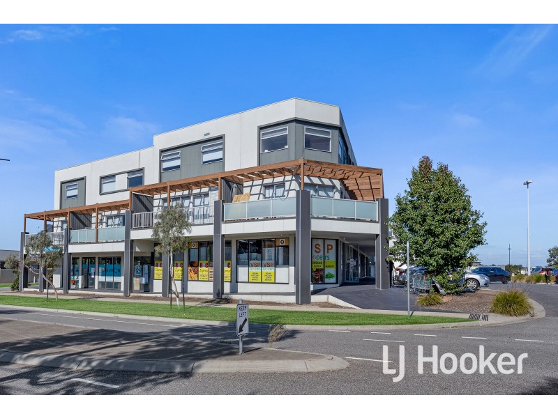 14 Rocket Lane, Cranbourne North VIC 3977