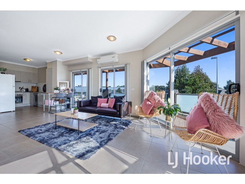 14 Rocket Lane, Cranbourne North VIC 3977