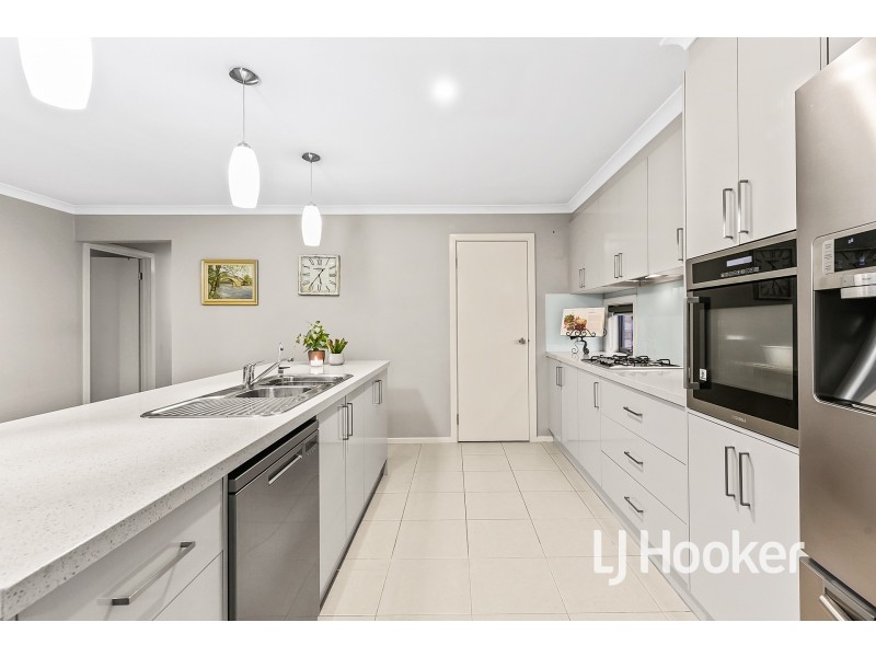 65 Telford Drive, Berwick VIC 3806