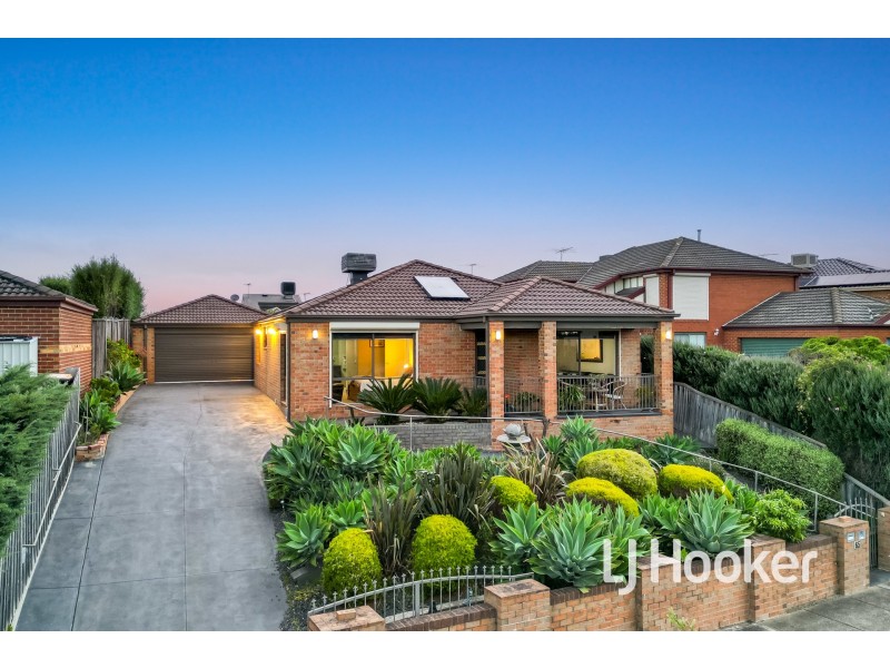 65 Telford Drive, Berwick VIC 3806