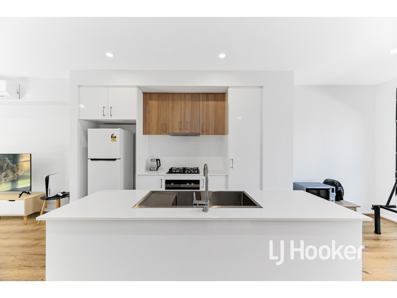 14 Tanzanite Court, Berwick VIC 3806