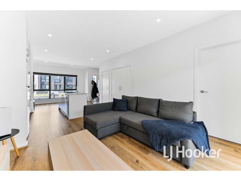 14 Tanzanite Court, Berwick VIC 3806