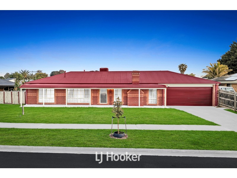 57 Toirram Crescent, Cranbourne VIC 3977
