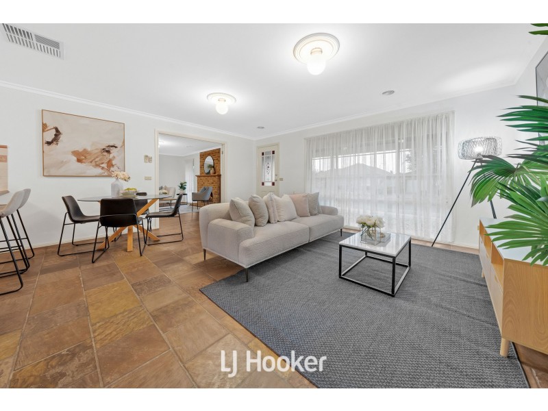 57 Toirram Crescent, Cranbourne VIC 3977
