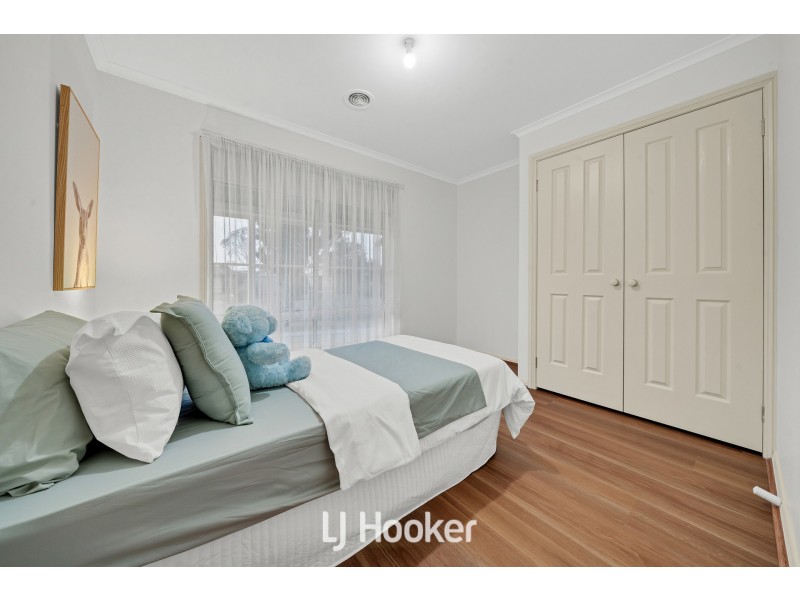 57 Toirram Crescent, Cranbourne VIC 3977