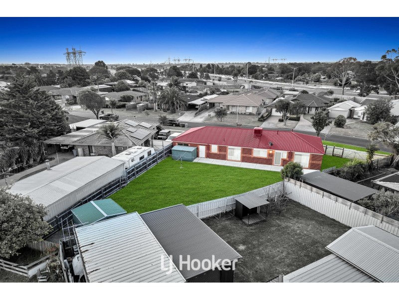 57 Toirram Crescent, Cranbourne VIC 3977