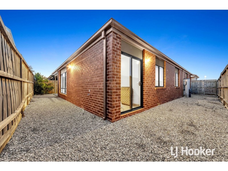 36 Sloane Drive, Clyde North VIC 3978