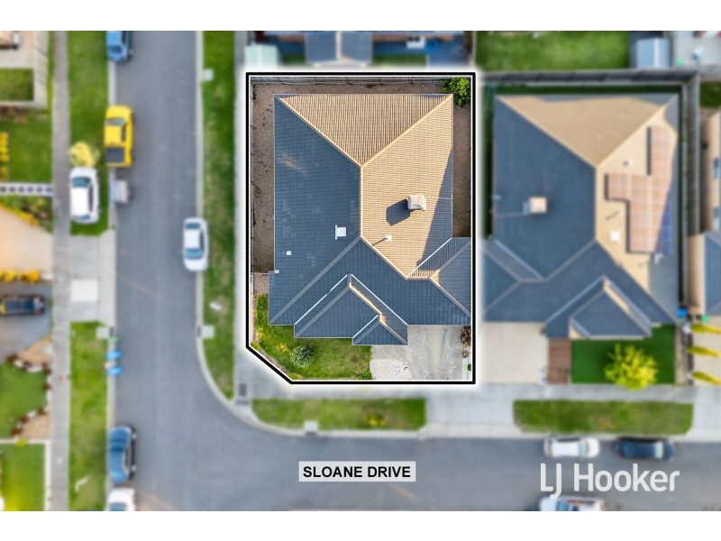 36 Sloane Drive, Clyde North VIC 3978